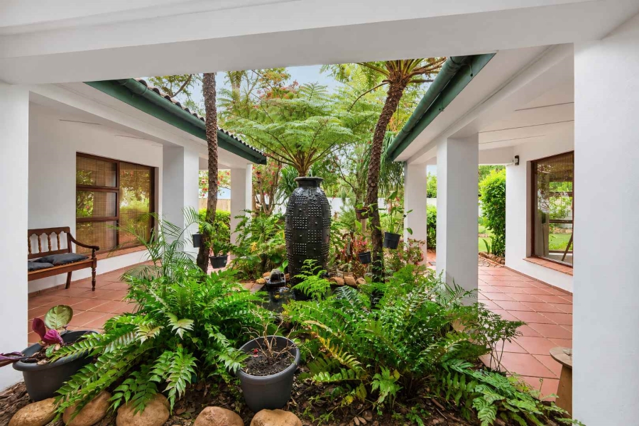 5 Bedroom Property for Sale in Fisherhaven Western Cape